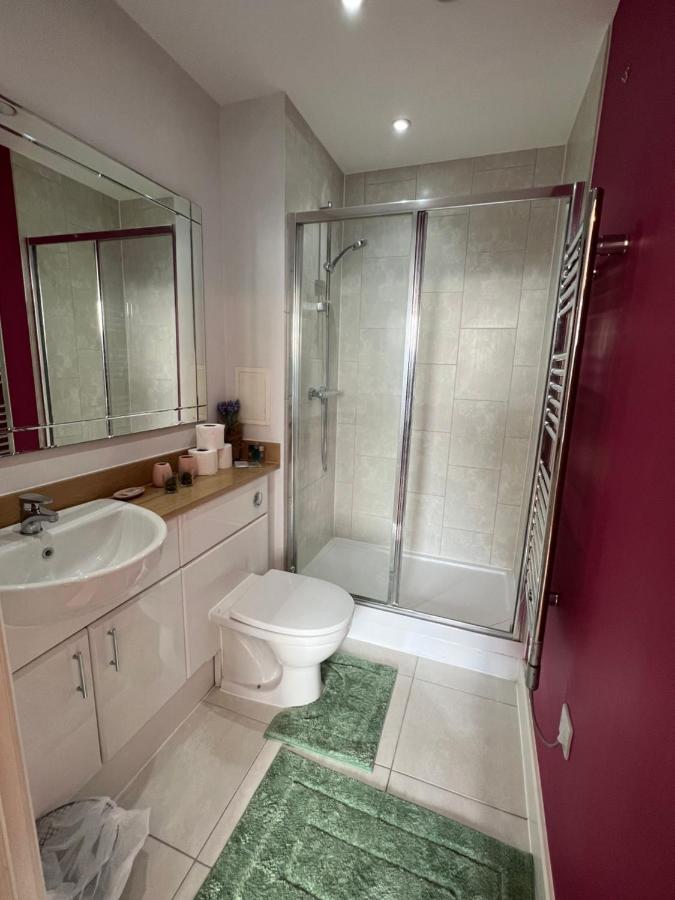 Cityscape Serenity: 10Th Floor Oasis Near City Airport, Excel & 02 Apartment Londra Exterior foto