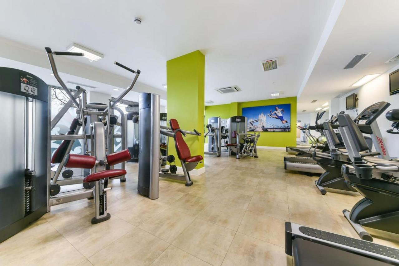 Cityscape Serenity: 10Th Floor Oasis Near City Airport, Excel & 02 Apartment Londra Exterior foto